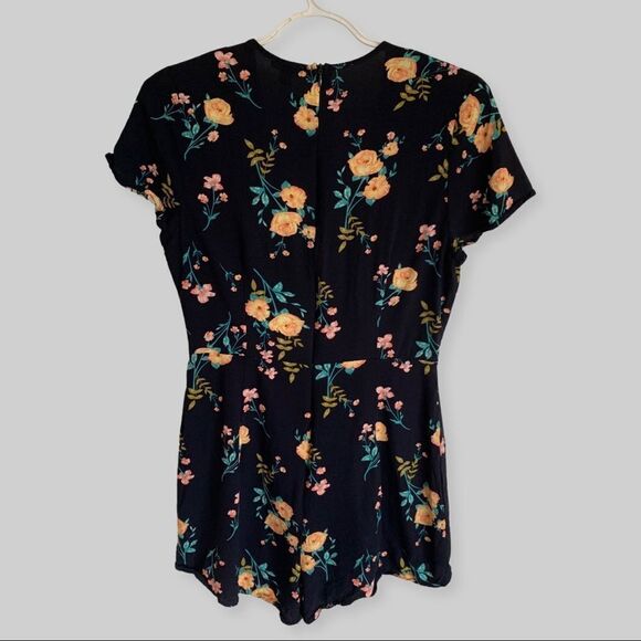 UK2LA Black Floral Romper - Picture 2 of 2